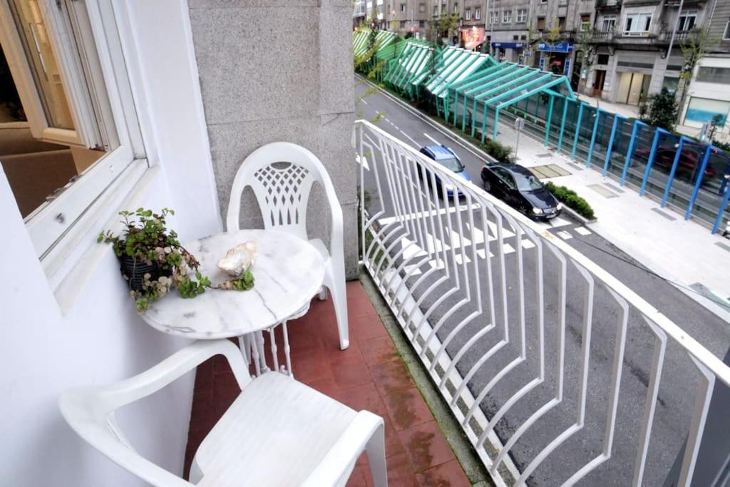 Piso Lujo En Gran Via Con Garaje Leilighet Vigo Eksteriør bilde